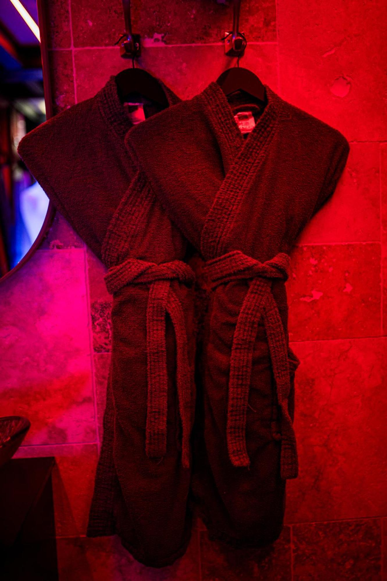 Loveroom Sauna, Balneo, Parking Prive Dans Le Centre De Онфлёр Номер фото